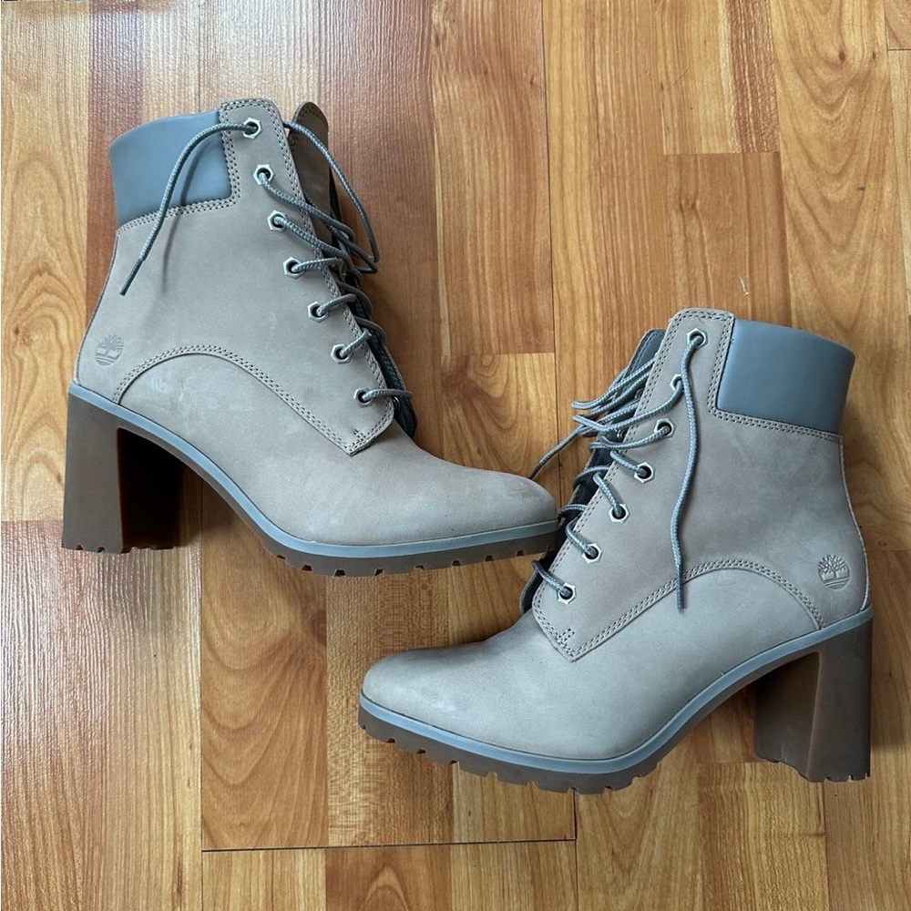 Timberland Women's Tan and Gray Heeled Boots